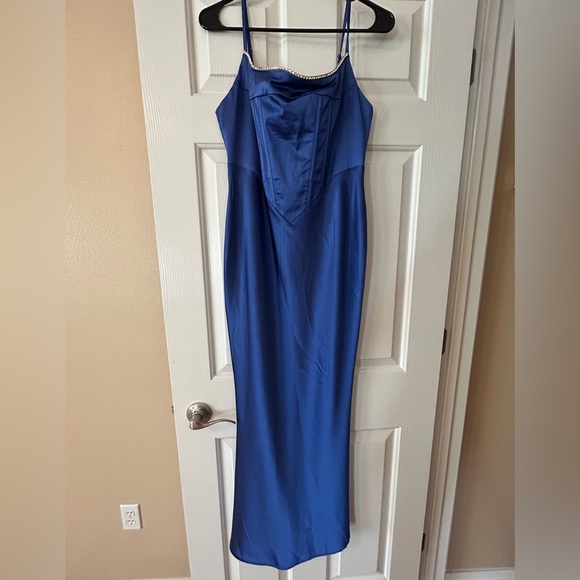 Hello Molly maxi mermaid satin dress. - Picture 2 of 4